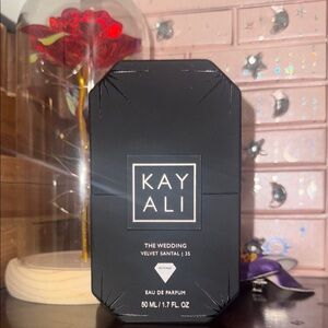 Kayali The Wedding Velvet Santal Eau de Parfum — Black